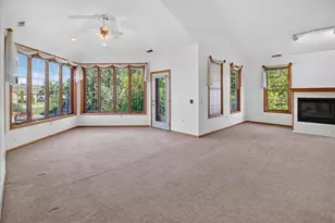 222 Shato Ln, Monona, WI 53716 - Photo 3