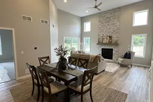 3731 Newcastle Dr, Janesville, WI 53546 - Photo 3