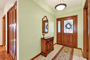 2017 W Milwaukee St, Stoughton, WI 53589 - Photo 5