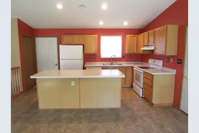 2715 N Robinson Dr. Drive, Beloit, WI 53511 - Photo 25