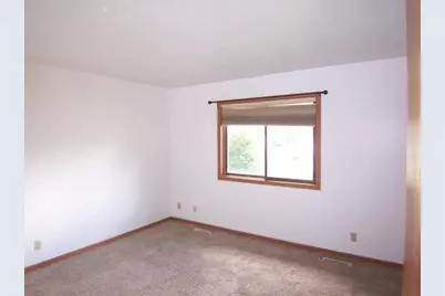 2715 N Robinson Dr. Drive, Beloit, WI 53511 - Photo 33