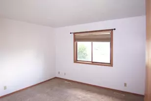 2715 N Robinson Dr Dr, Beloit, WI 53511 - Photo 33