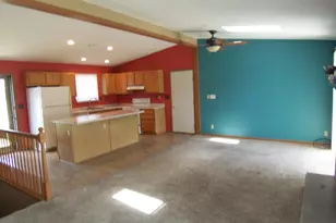 2715 N Robinson Dr Dr, Beloit, WI 53511 - Photo 19
