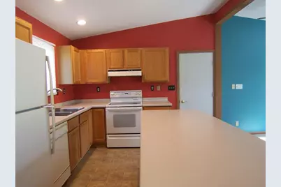 2715 N Robinson Dr. Drive, Beloit, WI 53511 - Photo 27
