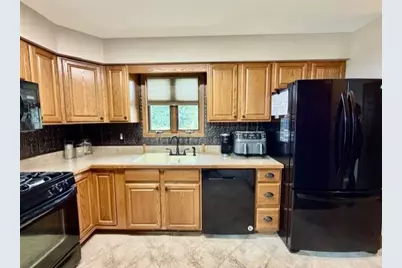 3210 Thornton Drive, Janesville, WI 53548 - Photo 5