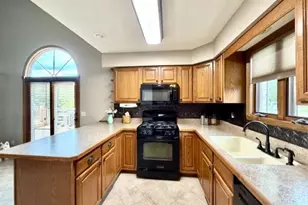 3210 Thornton Dr, Janesville, WI 53548 - Photo 3