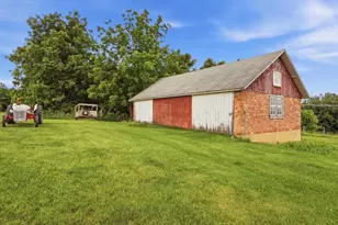 11971 N Rd, Argyle, WI 53504 - Photo 33