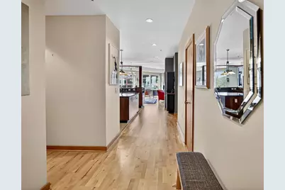 125 N Hamilton Street #806, Madison, WI 53703 - Photo 19