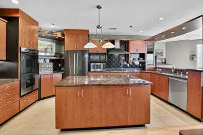 125 N Hamilton Street #806, Madison, WI 53703 - Photo 21
