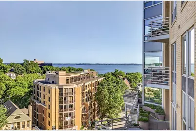 125 N Hamilton Street #806, Madison, WI 53703 - Photo 3