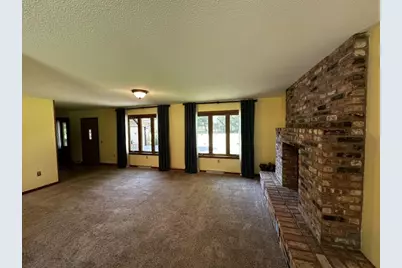 2611 Penny Lane, Stoughton, WI 53589 - Photo 3