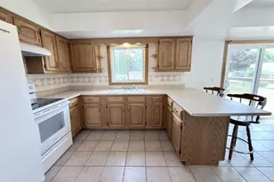 2019 N Pontiac Dr, Janesville, WI 53545 - Photo 9