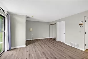 539 D'onofrio Dr, Madison, WI 53719 - Photo 5