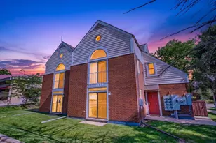 539 D'onofrio Dr, Madison, WI 53719 - Photo 11