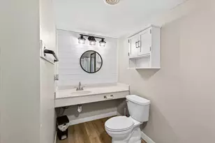 539 D'onofrio Dr, Madison, WI 53719 - Photo 9