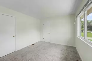 2353 Robinson Dr, Beloit, WI 53511 - Photo 17