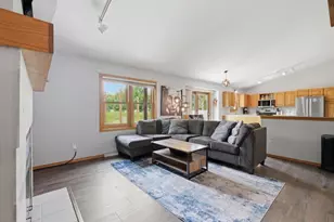 7565 W Village Crest Dr, Madison, WI 53719 - Photo 9