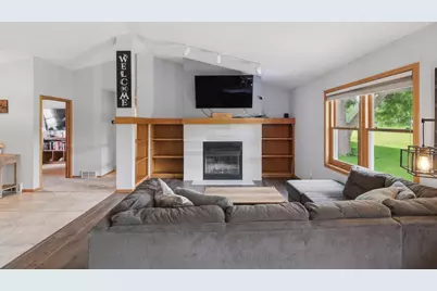 7565 W Village Crest Drive, Madison, WI 53719 - Photo 7