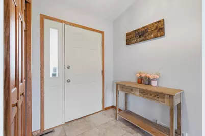 7565 W Village Crest Drive, Madison, WI 53719 - Photo 5