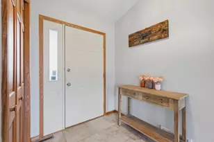 7565 W Village Crest Dr, Madison, WI 53719 - Photo 5