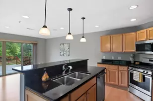 120 Meadowside Dr, Verona, WI 53593 - Photo 3