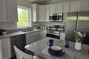 37 Rock River Dr, Edgerton, WI 53589 - Photo 3