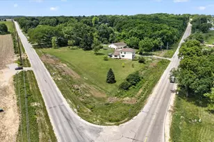 2458 S Madison Rd, Beloit, WI 53511 - Photo 45