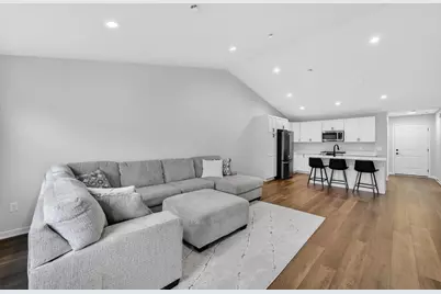 340 Lilac Lane, Stoughton, WI 53589 - Photo 9