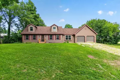 4437 S Oakley Road, Janesville, WI 53546 - Photo 1