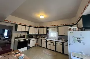 537 S Main St, Fall River, WI 53932 - Photo 15
