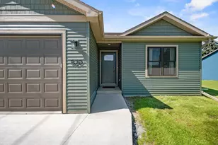 520 Village Ln, Ripon, WI 54971 - Photo 3
