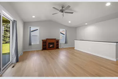 520 Village Lane, Ripon, WI 54971 - Photo 7