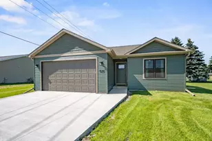 520 Village Ln, Ripon, WI 54971 - Photo 43