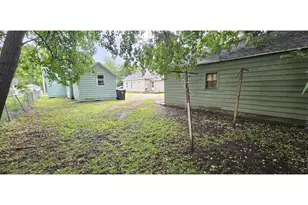 1130 6th St, Beloit, WI 53511 - Photo 25