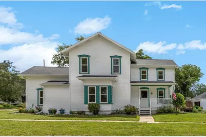 7 E Rollin Street, Edgerton, WI 53534 - Photo 1