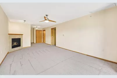 8206 Starr Grass Drive #310, Madison, WI 53719 - Photo 5