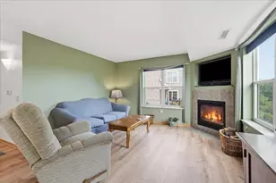 3027 Stratton Way, Madison, WI 53719 - Photo 3