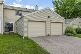 6966 Park Ridge Dr, Madison, WI 53719 - Photo 5