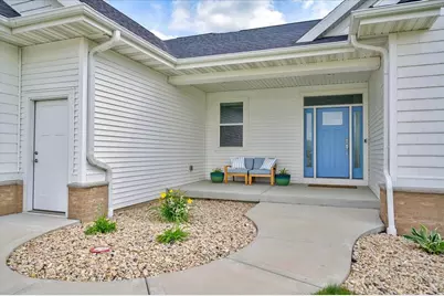 6607 Kades, Sun Prairie, WI 53590 - Photo 3