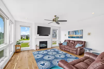 6607 Kades, Sun Prairie, WI 53590 - Photo 7