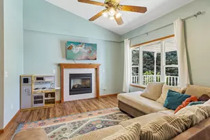 606 Garfield Ave, Janesville, WI 53536 - Photo 5