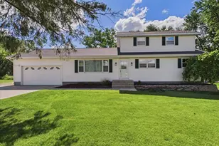 4726 Baxter Rd, Cottage Grove, WI 53527 - Photo 3