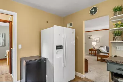190 Hillcrest Circle, Sun Prairie, WI 53590 - Photo 13
