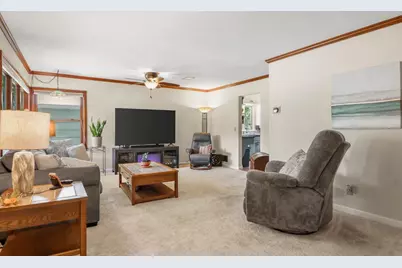 190 Hillcrest Circle, Sun Prairie, WI 53590 - Photo 17