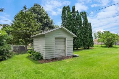 190 Hillcrest Circle, Sun Prairie, WI 53590 - Photo 33