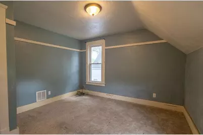 2017 S Nelson Avenue, Beloit, WI 53511 - Photo 9