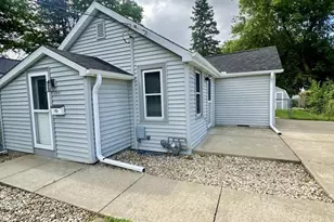 1841 Heath Ave, Madison, WI 53704 - Photo 3