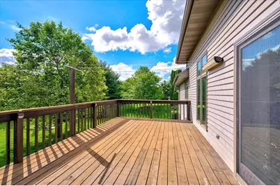 720 Waveland Road, Janesville, WI 53548 - Photo 7