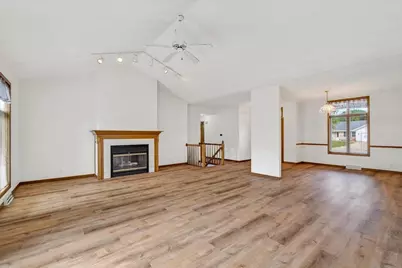 720 Waveland Road, Janesville, WI 53548 - Photo 11