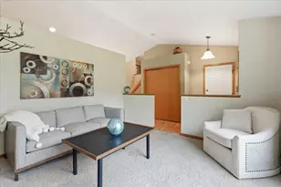 9 Ward Ct, Madison, WI 53713 - Photo 7